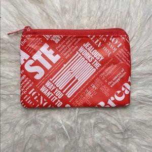 A NWOT LULULEMON COIN POUCH